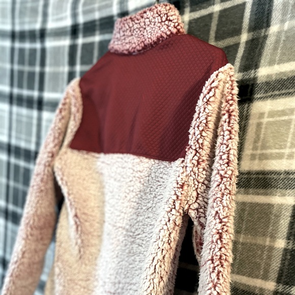 Sweater - Picture 2 of 4